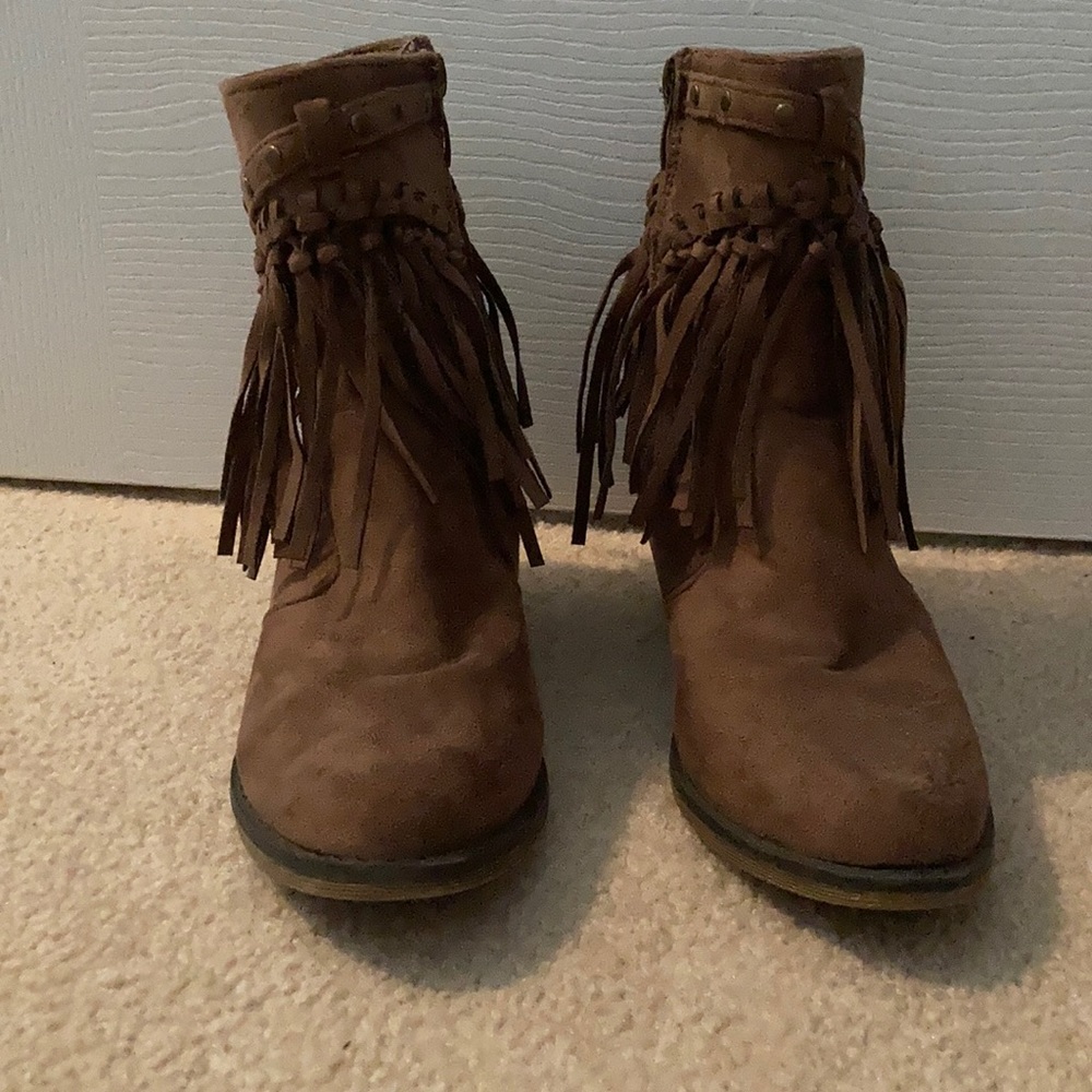 Booties - Picture 4 of 4